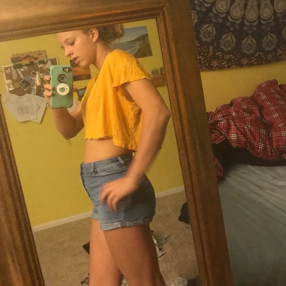 Mustard yellow crop - Picture 2 of 6